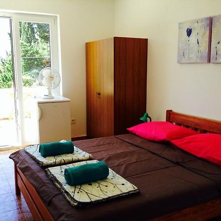 Guest House Perfect Location Бол Экстерьер фото