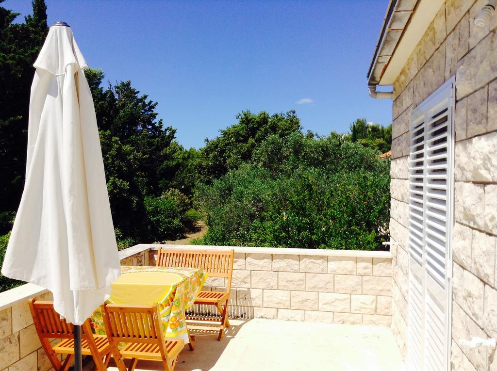 Guest House Perfect Location Бол Экстерьер фото